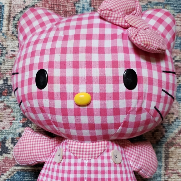 Hello Kitty Plush - Picture 4 of 5